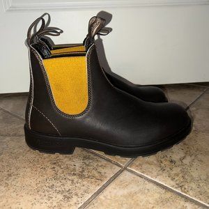 Like NEW: Blundstone Chelsea Original 500s